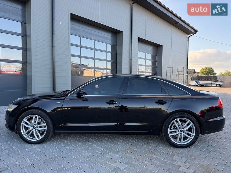Седан Audi A6 2012 в Сарнах