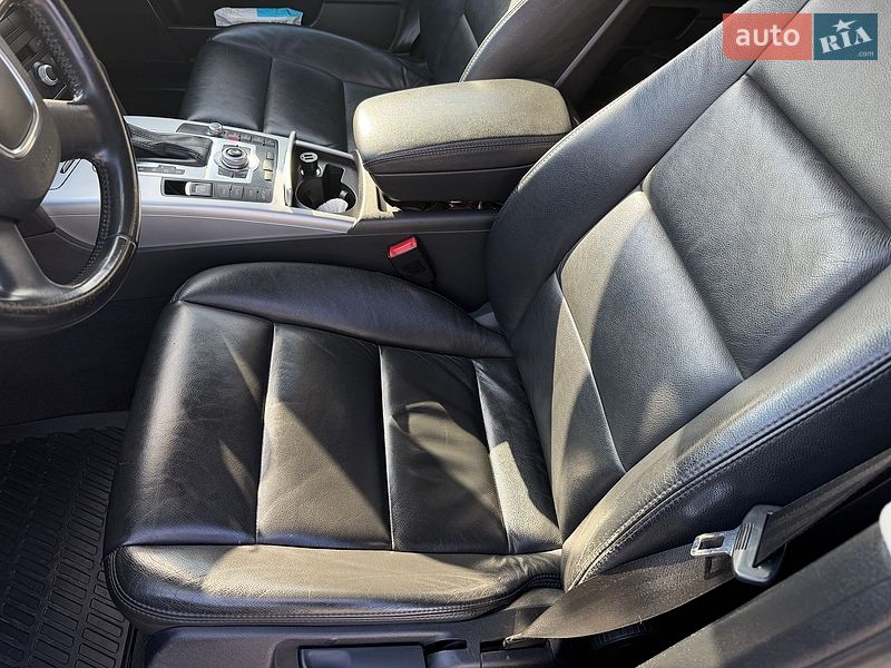 Седан Audi A6 2010 в Ровно