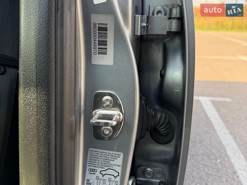 Седан Audi A6 2010 в Ровно