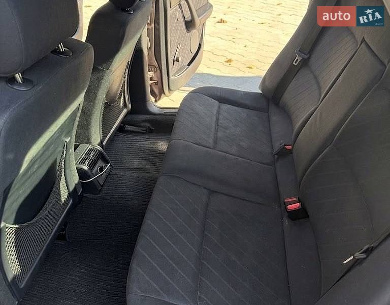 Седан Audi A6 1996 в Києві