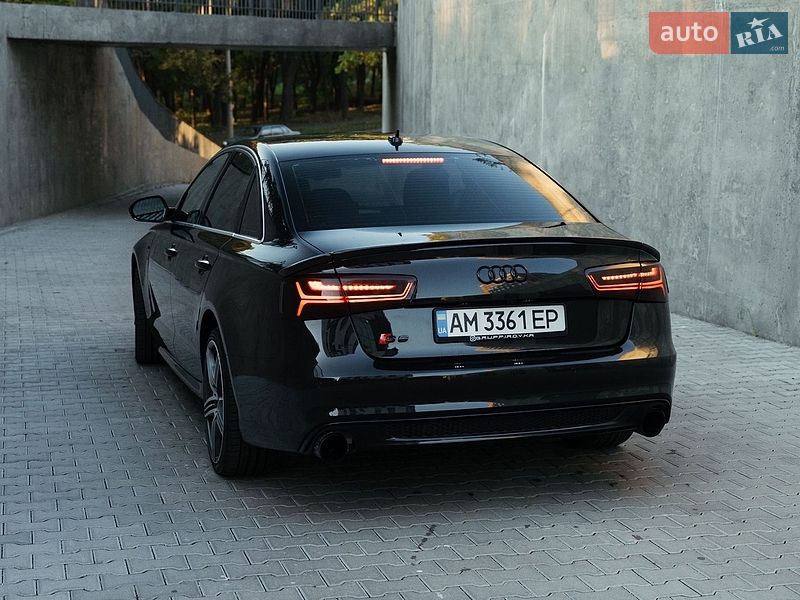 Седан Audi A6 2013 в Ровно