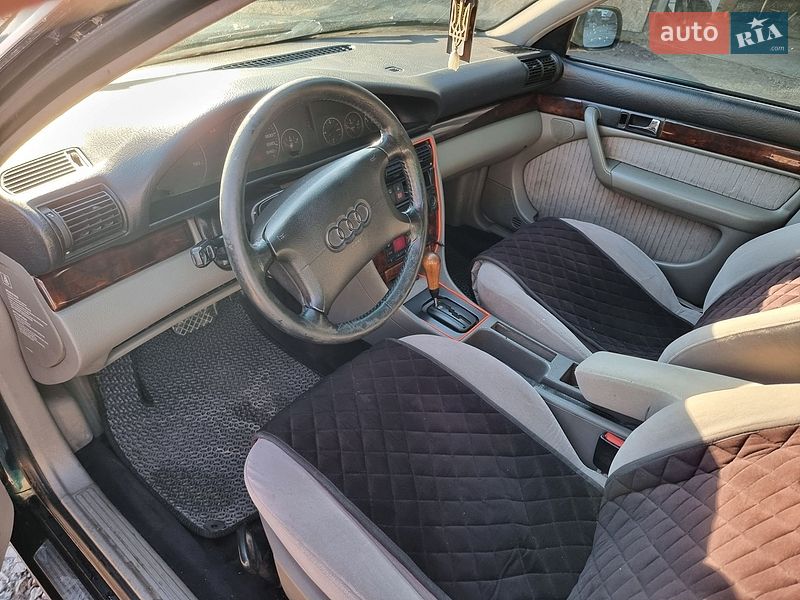 Седан Audi A6 1997 в Кременце