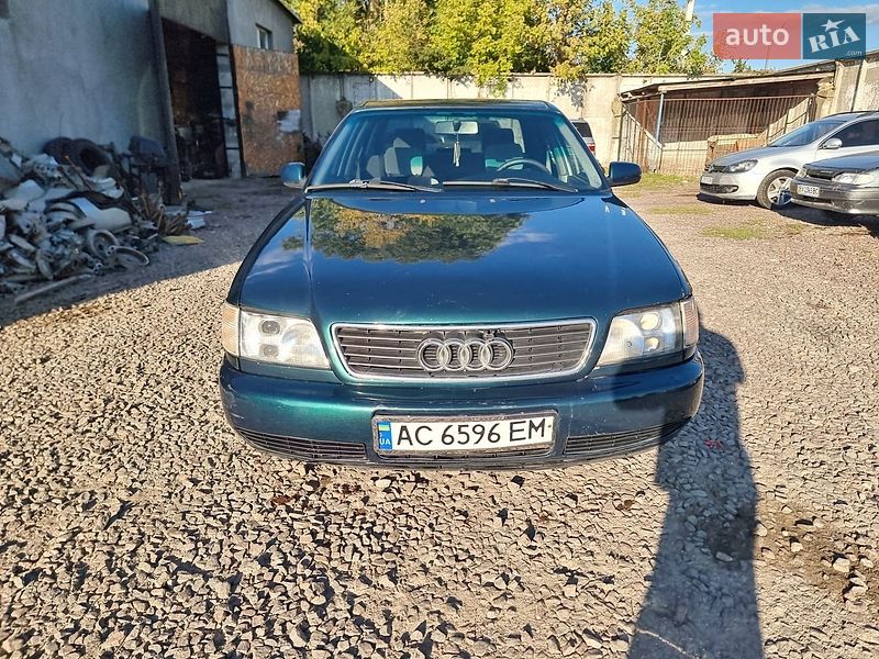 Седан Audi A6 1997 в Кременце