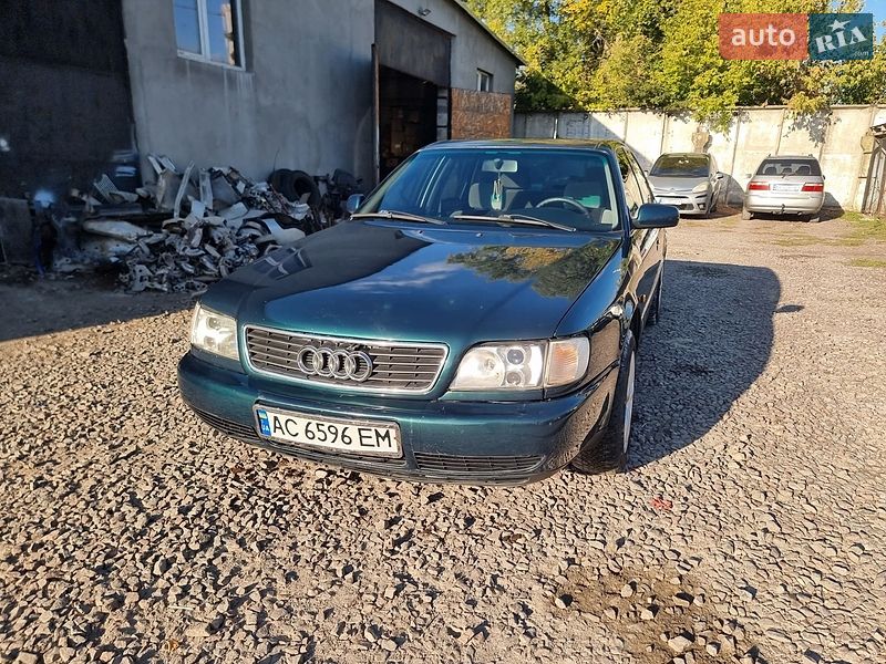 Седан Audi A6 1997 в Кременце