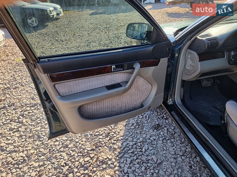 Седан Audi A6 1997 в Кременце