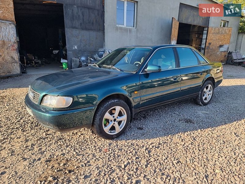Седан Audi A6 1997 в Кременце