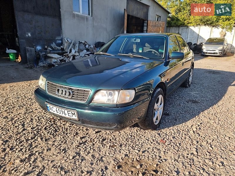 Седан Audi A6 1997 в Кременце