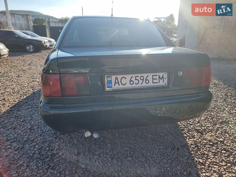 Седан Audi A6 1997 в Кременце