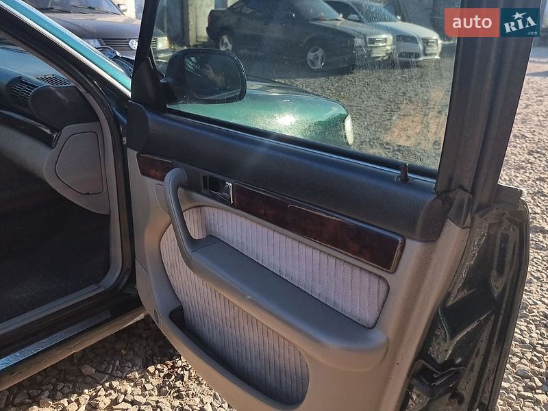 Седан Audi A6 1997 в Кременце