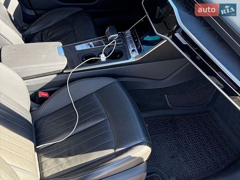 Седан Audi A6 2019 в Житомире