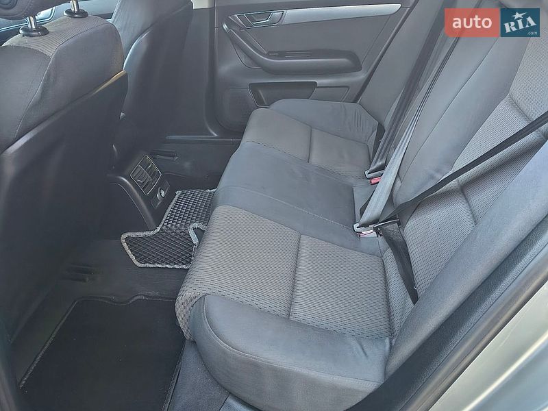Седан Audi A6 2005 в Коростене