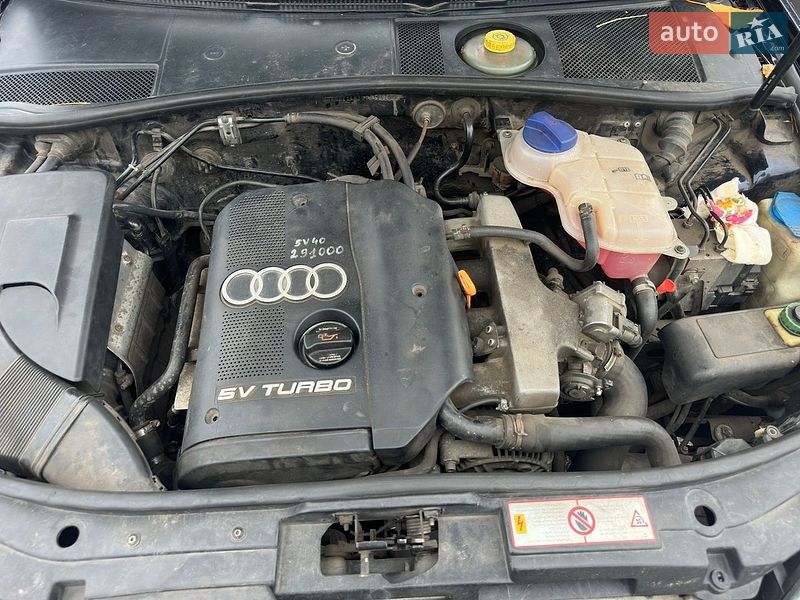 Седан Audi A6 1998 в Черкасах