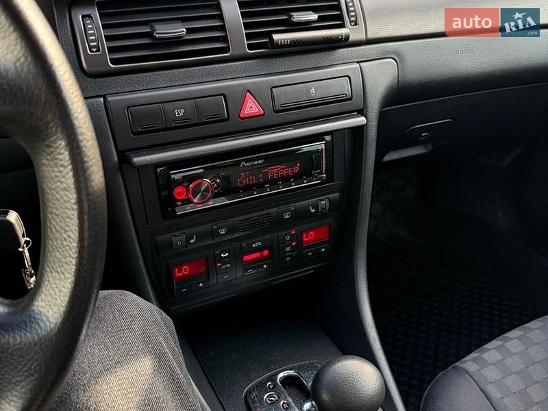 Седан Audi A6 2000 в Києві