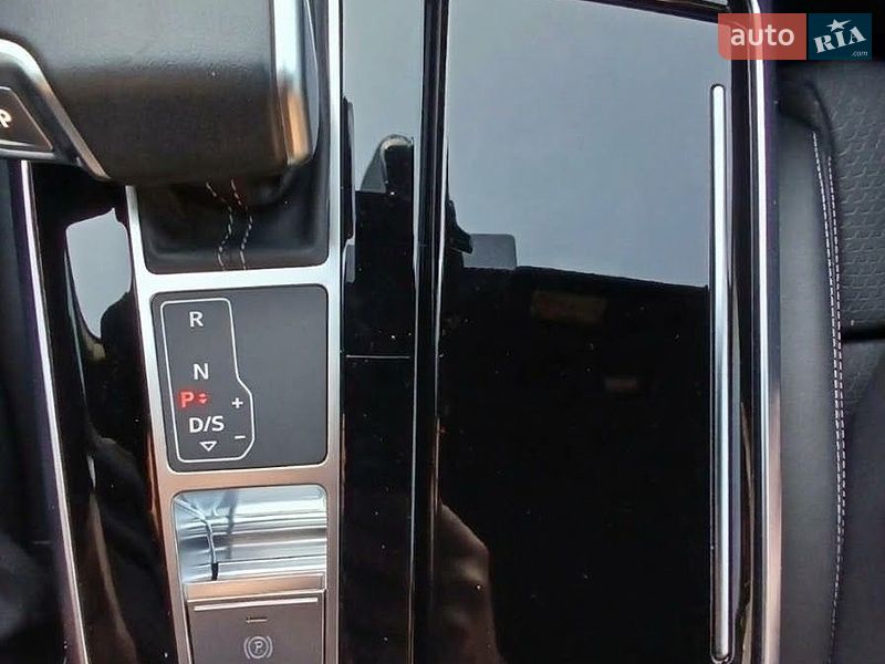 Седан Audi A6 2024 в Киеве