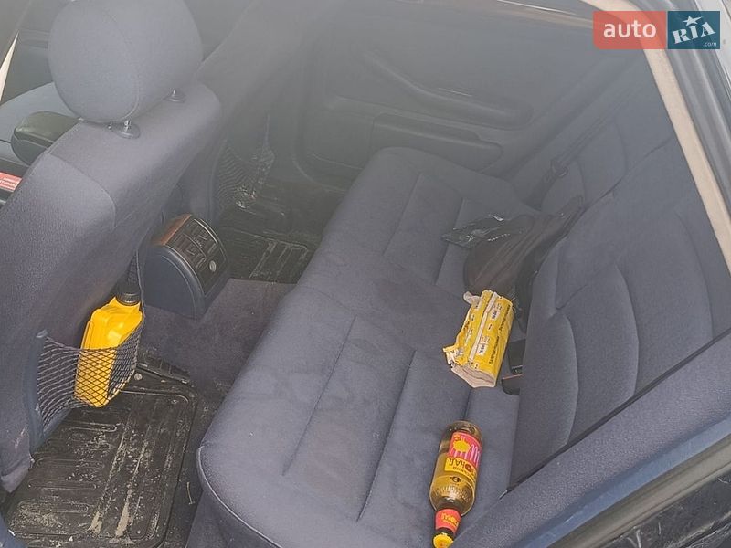 Седан Audi A6 1998 в Горишних Плавнях