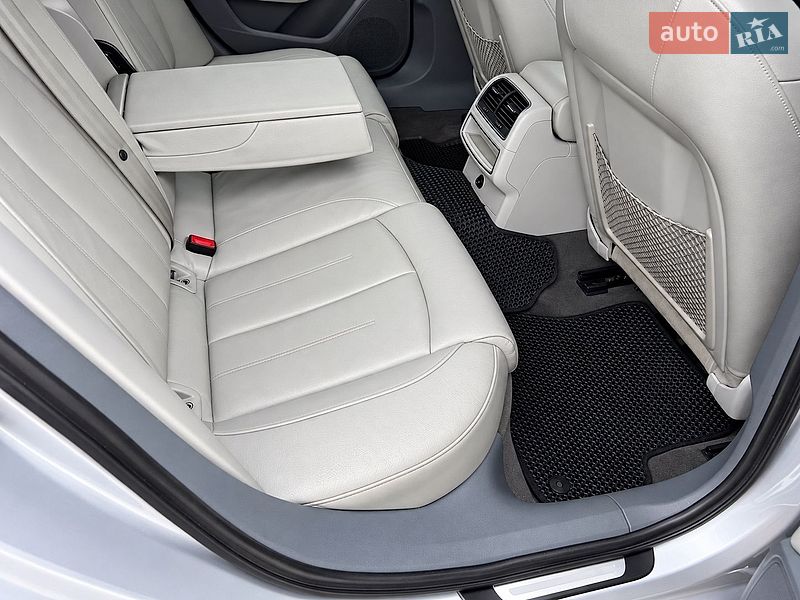Седан Audi A6 2011 в Киеве