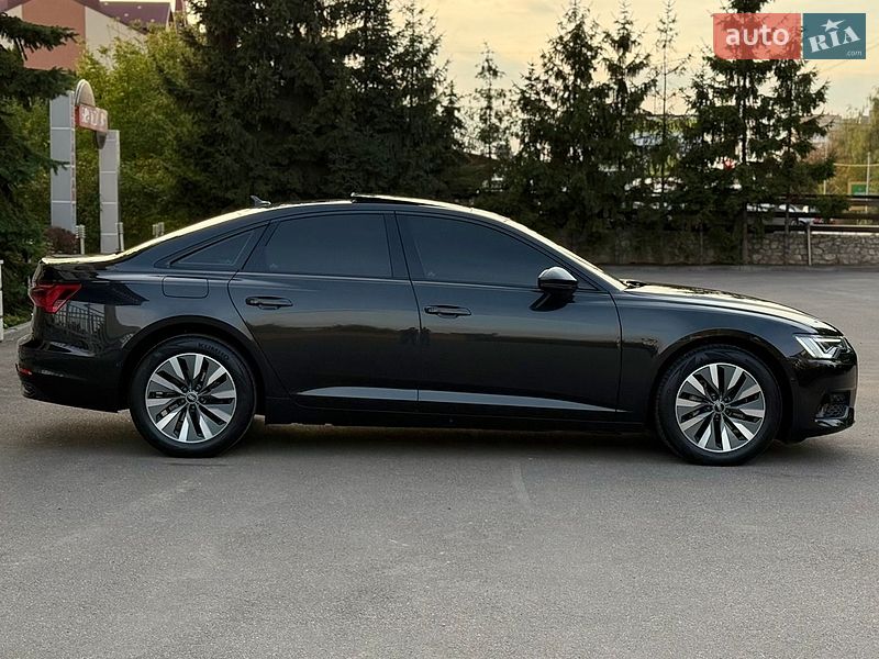Седан Audi A6 2022 в Тернополе