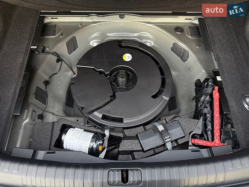 Седан Audi A6 2022 в Тернополе