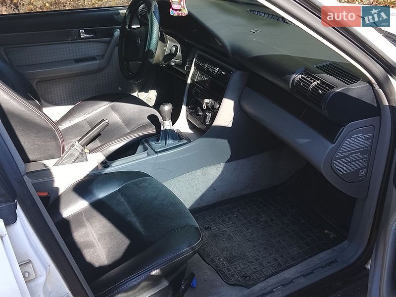 Седан Audi A6 1997 в Теофіполі