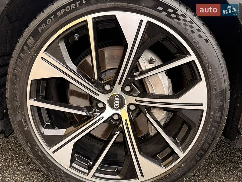 Универсал Audi A6 2018 в Киеве