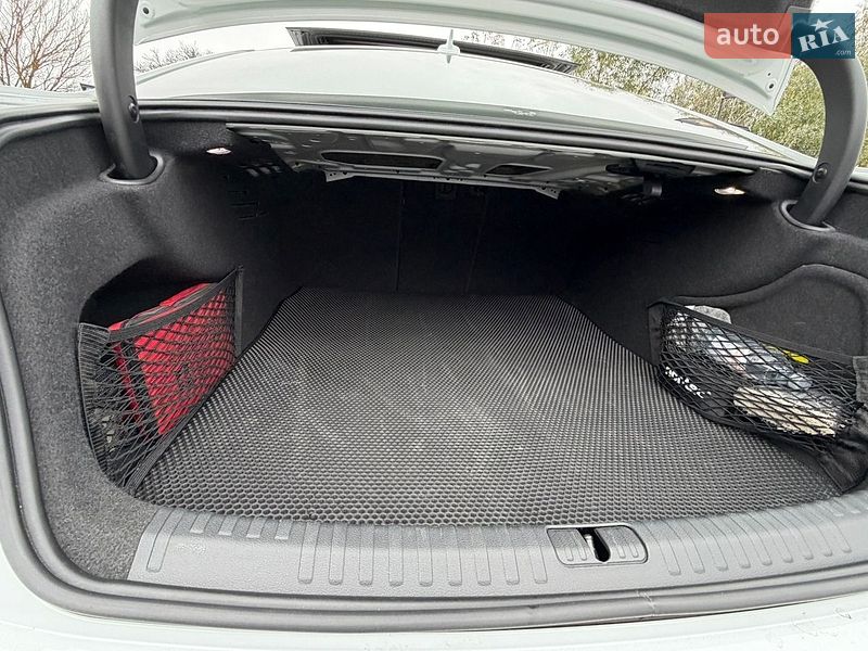 Седан Audi A6 2019 в Дрогобыче