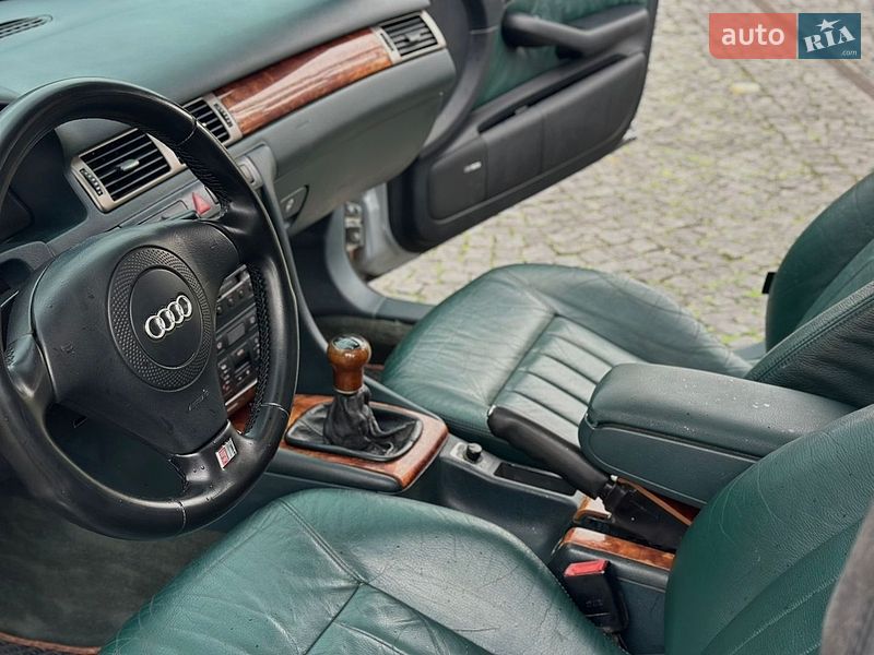 Седан Audi A6 1998 в Жовкве