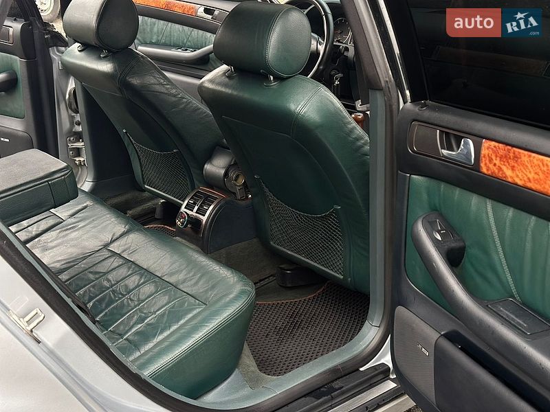 Седан Audi A6 1998 в Жовкве