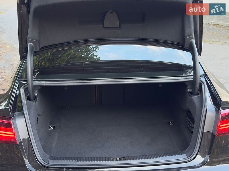 Седан Audi A6 2015 в Звягеле