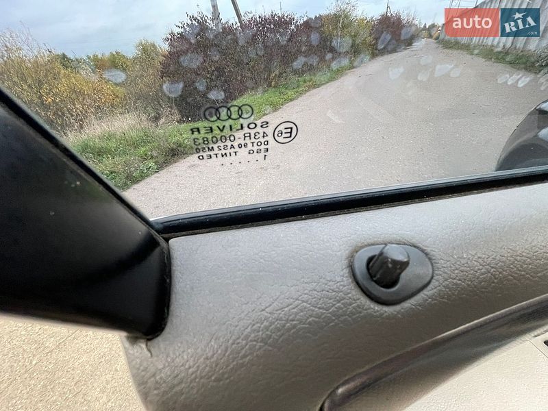 Седан Audi A6 2001 в Сарнах
