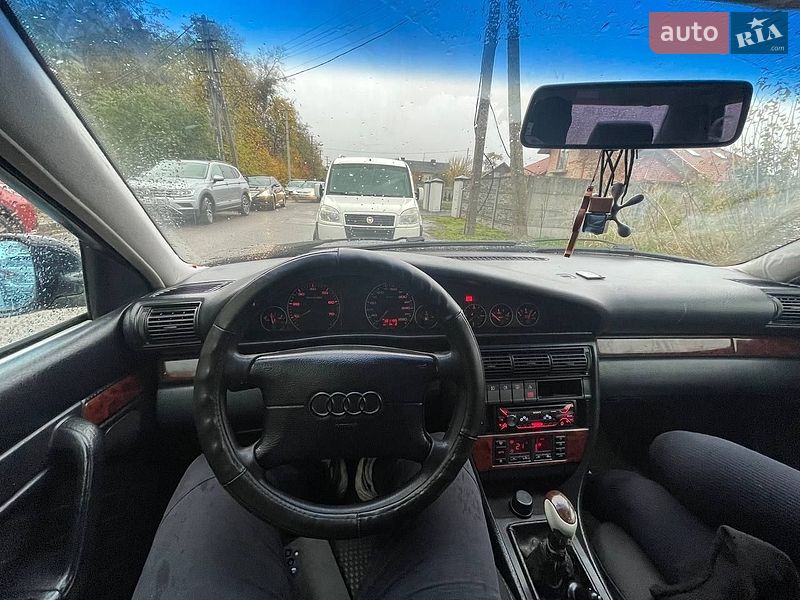 Седан Audi A6 1995 в Львове
