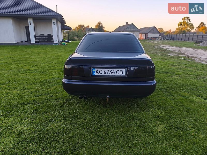 Седан Audi A6 1995 в Старій Вижівці