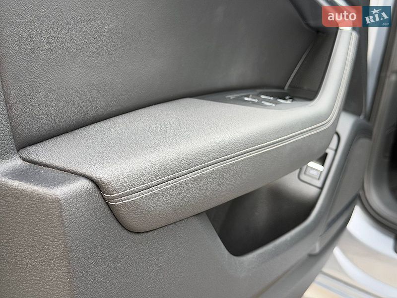 Седан Audi A6 2022 в Кривом Роге