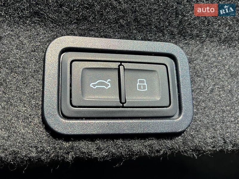 Седан Audi A6 2019 в Киеве