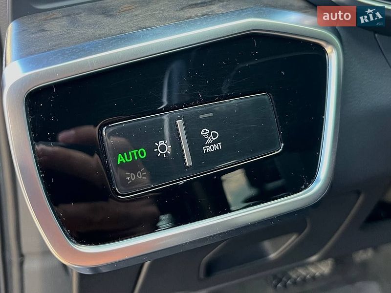 Седан Audi A6 2019 в Киеве