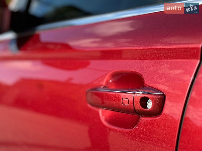 Седан Audi A6 2014 в Нововолынске