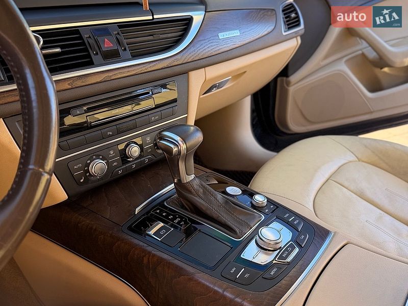Седан Audi A6 2014 в Ивано-Франковске