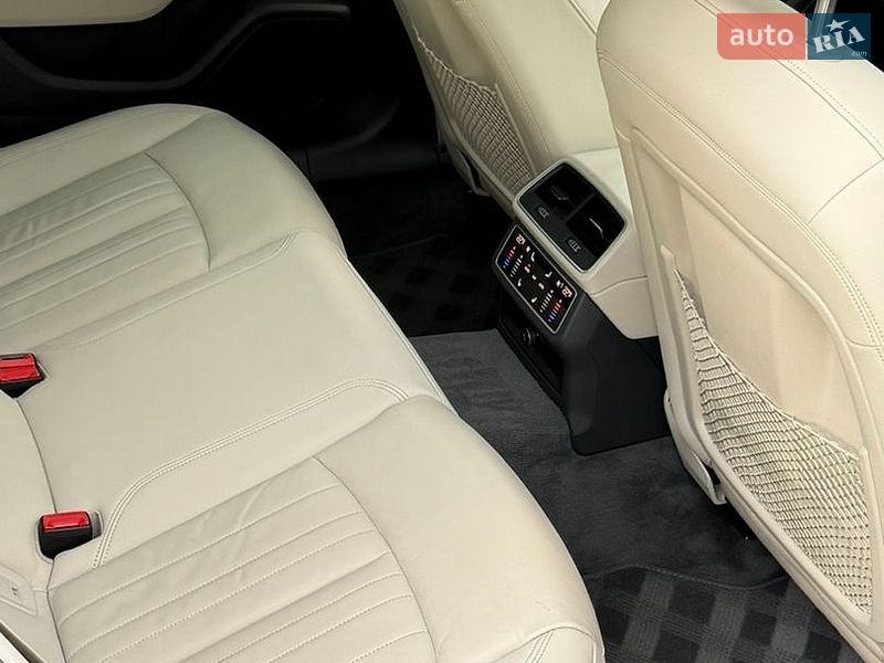 Універсал Audi A6 2021 в Кам'янець-Подільському