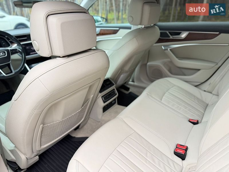 Седан Audi A6 2022 в Киеве