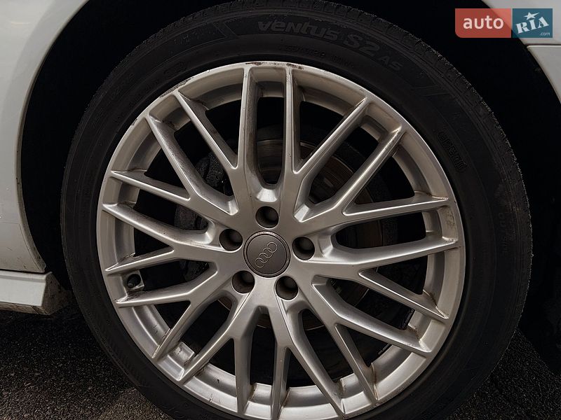Седан Audi A6 2018 в Киеве