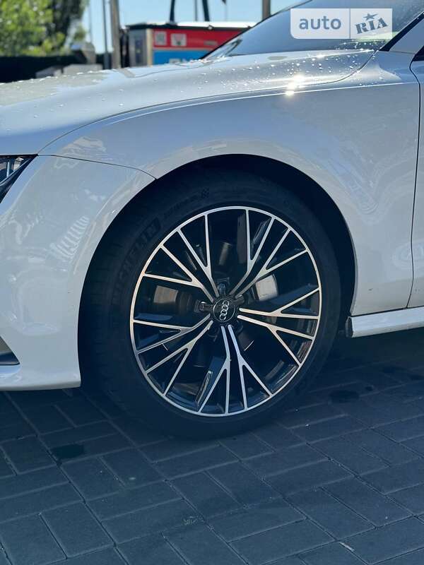 Лифтбек Audi A7 Sportback 2015 в Киеве