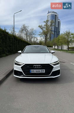 Лифтбек Audi A7 Sportback 2018 в 