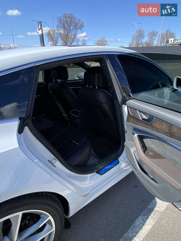 Лифтбек Audi A7 Sportback 2020 в Киеве