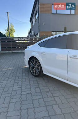 Лифтбек Audi A7 Sportback 2015 в 