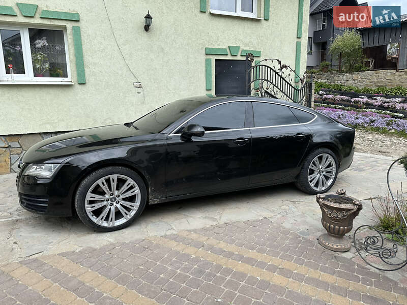 Лифтбек Audi A7 Sportback 2012 в 
