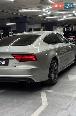 Лифтбек Audi A7 Sportback 2011 в 