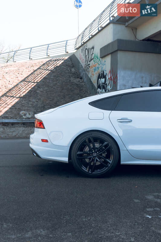 Лифтбек Audi A7 Sportback 2015 в Киеве
