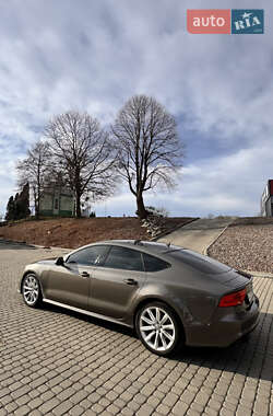 Лифтбек Audi A7 Sportback 2011 в 