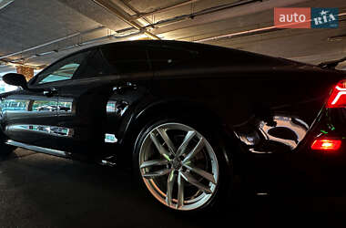 Лифтбек Audi A7 Sportback 2015 в 