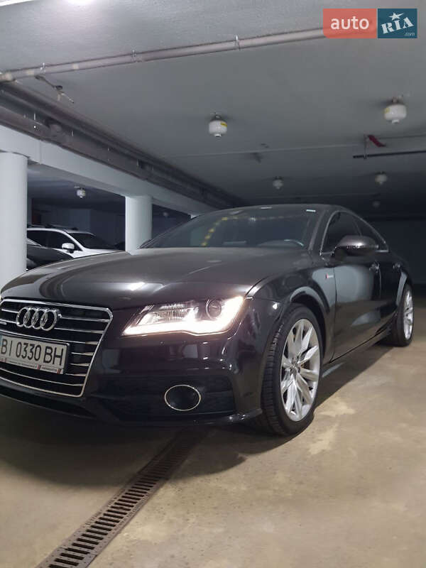Лифтбек Audi A7 Sportback 2012 в 