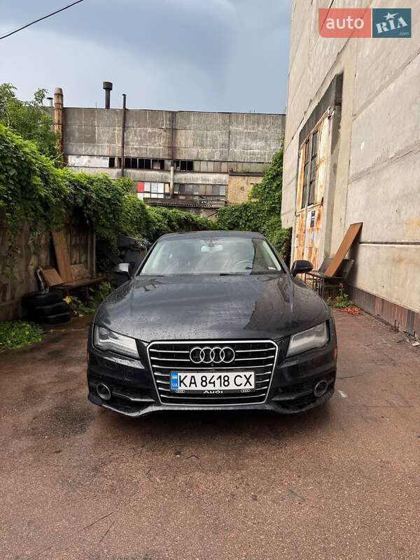Лифтбек Audi A7 Sportback 2013 в 